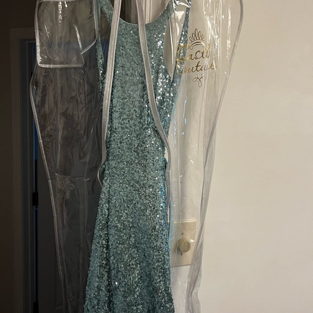 ALYCE PROM DRESS - Picture 3 of 4